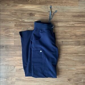 Figs Kade Cargo Scrub Pants - Navy - XS Petite